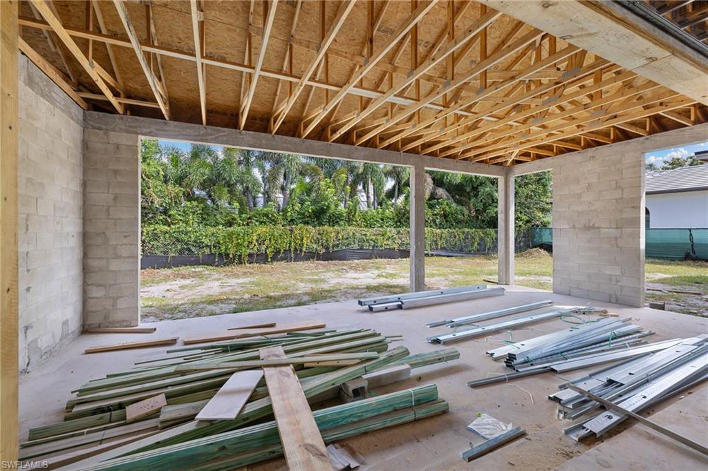 PELICAN BAY WOODS - Residential