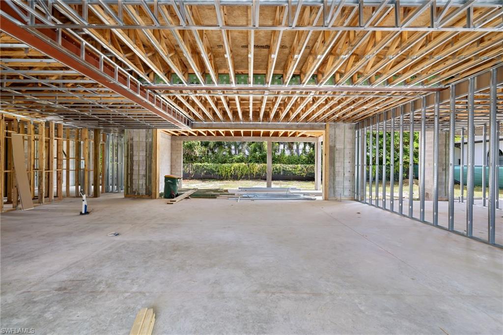 PELICAN BAY WOODS - Residential