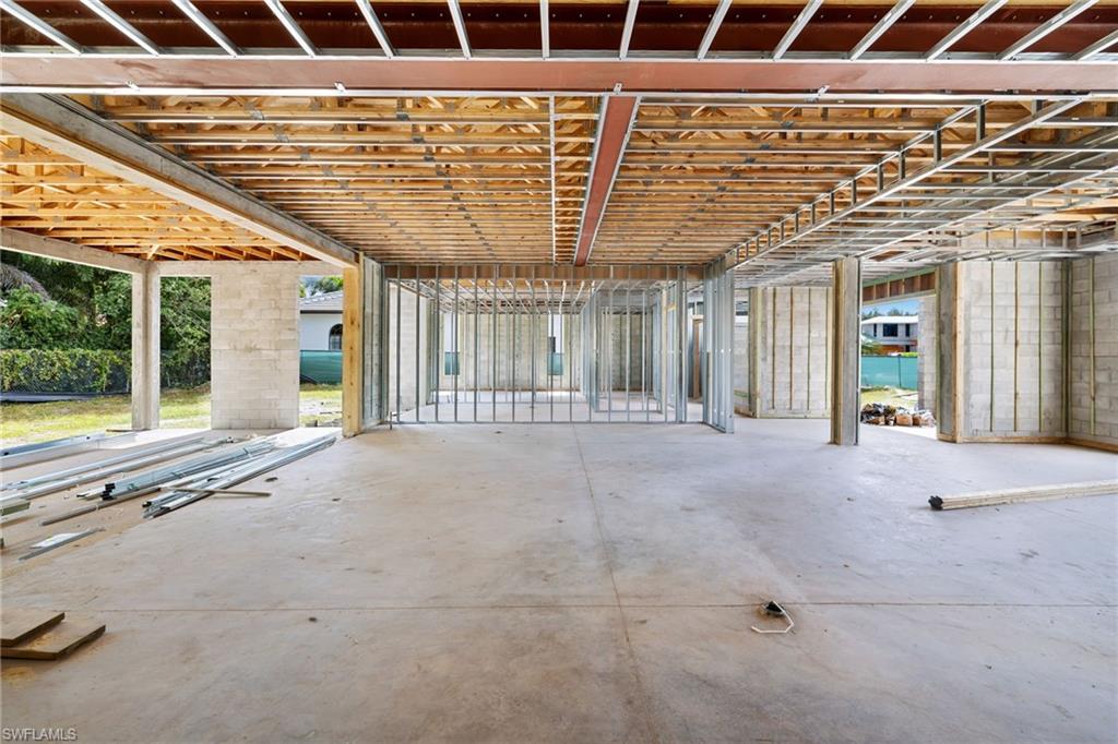 PELICAN BAY WOODS - Residential