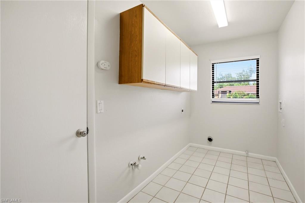SAN CARLOS PARK - Residential