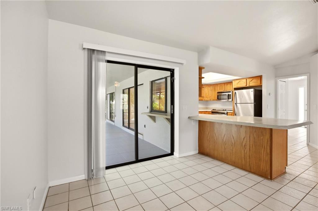 SAN CARLOS PARK - Residential