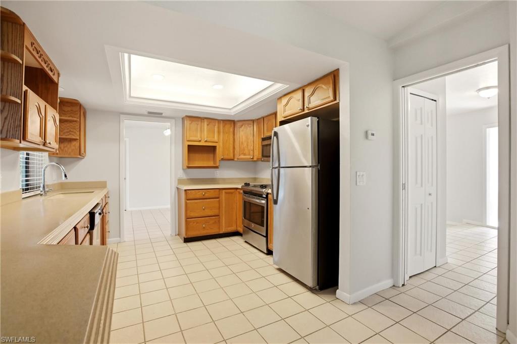 SAN CARLOS PARK - Residential