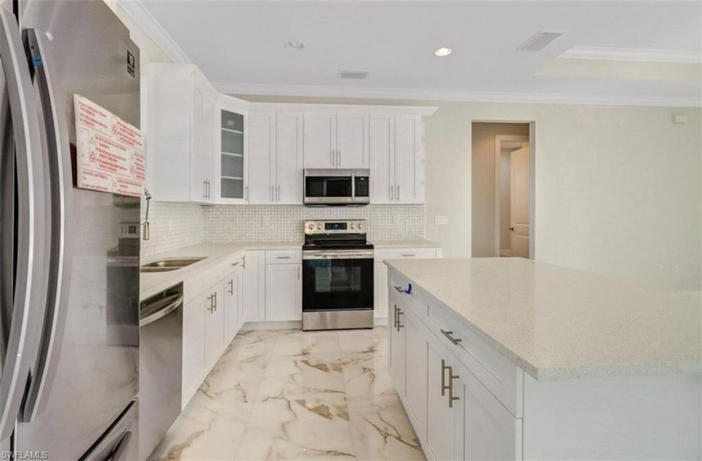 GOLDEN GATE ESTATES - Residential Lease