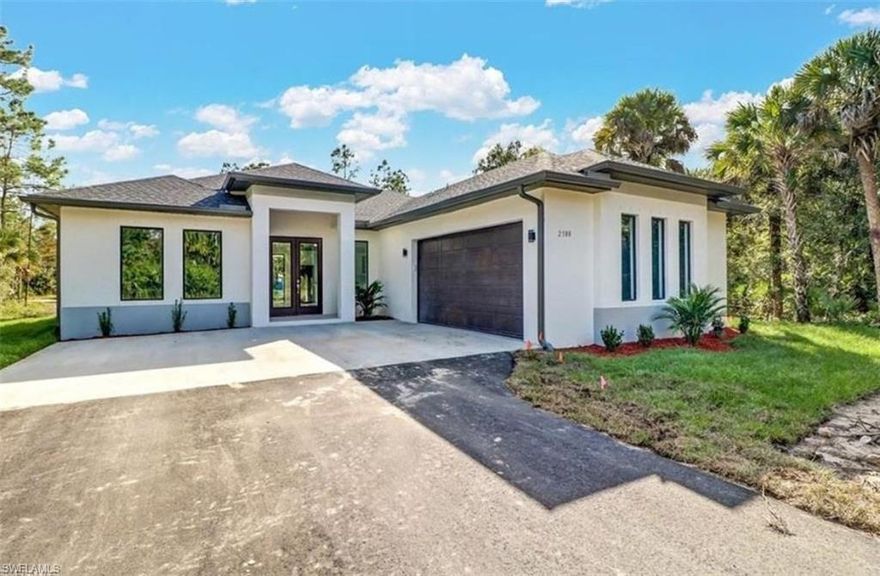 House is only 4 years old and has the modern kitchen layout opening into the living room.Nice spacious back yard.
Property sits on 1.14 acres. Owner pays for trash. Tenant pays for cable,internet and is responsible for maintaining the well and the yard.