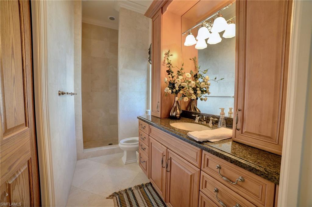 BAREFOOT BEACH - Residential