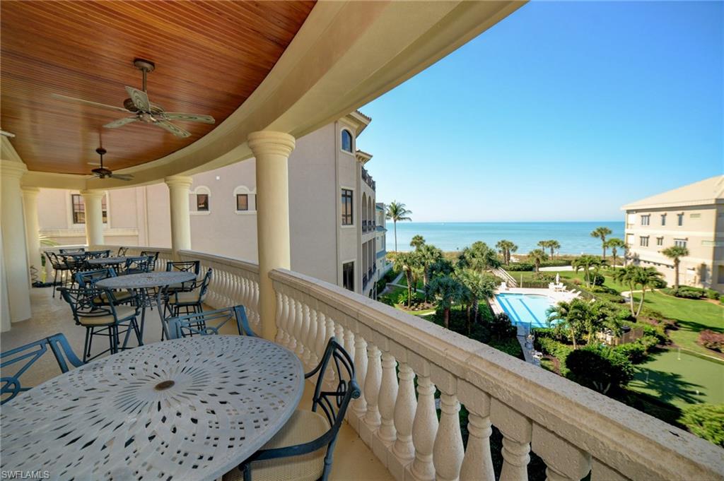 BAREFOOT BEACH - Residential