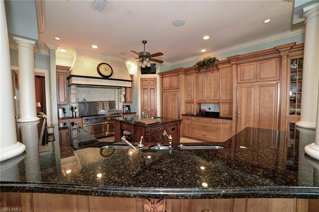 BAREFOOT BEACH - Residential