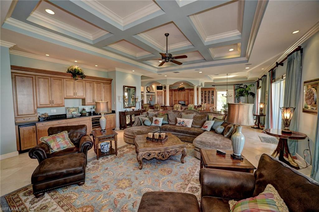 BAREFOOT BEACH - Residential