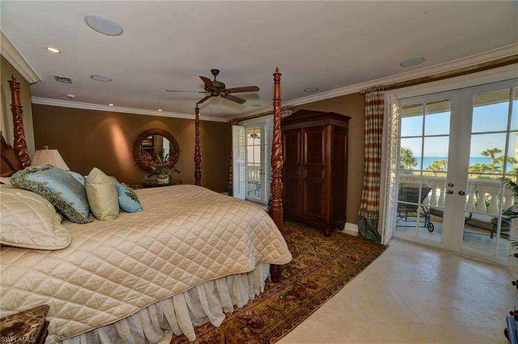 BAREFOOT BEACH - Residential