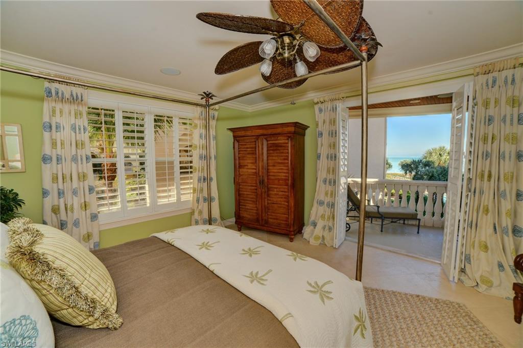 BAREFOOT BEACH - Residential