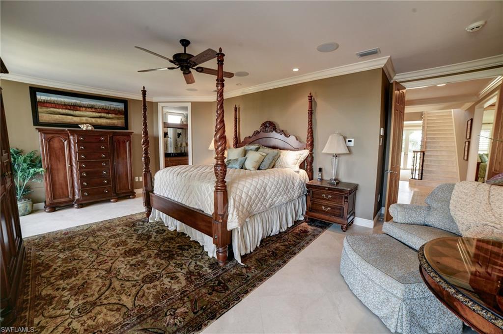 BAREFOOT BEACH - Residential