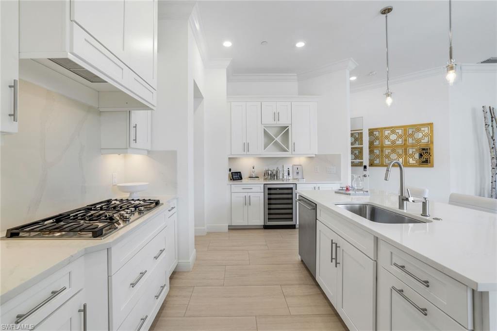 16374 VIANSA WAY 302