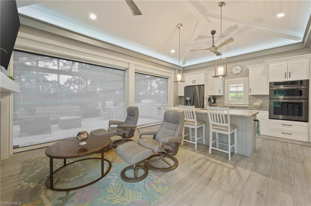 GOLDEN PALMS LUXURY MOTORCOACH RESORT - Land