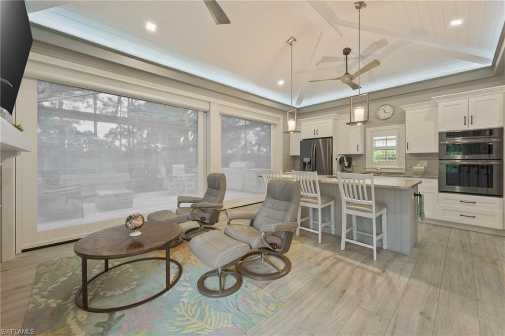 GOLDEN PALMS LUXURY MOTORCOACH RESORT - Land