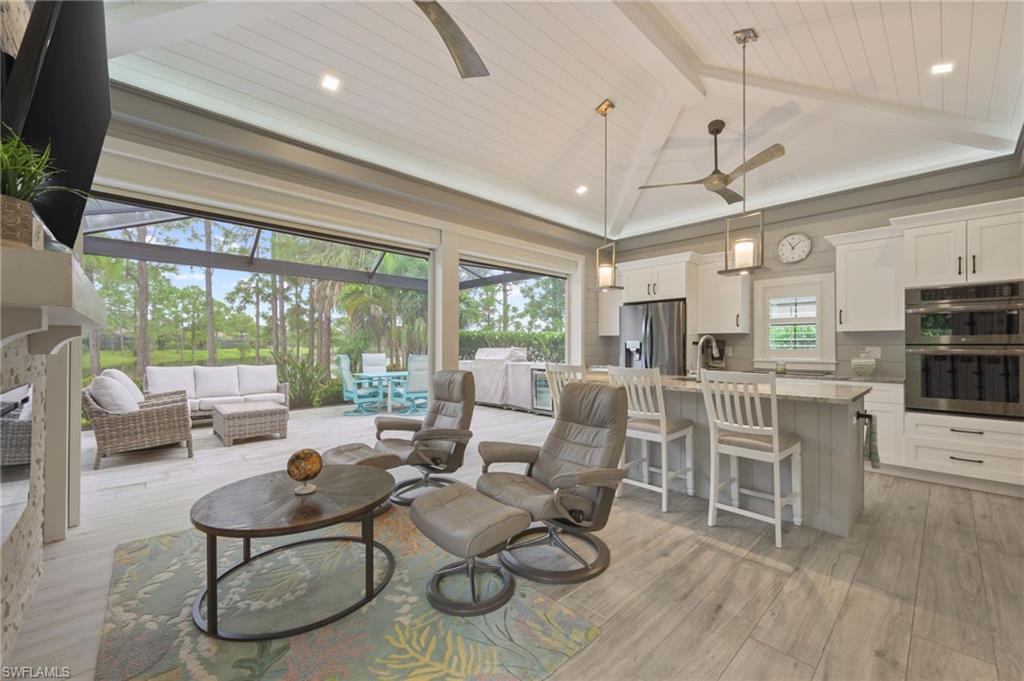 GOLDEN PALMS LUXURY MOTORCOACH RESORT - Land