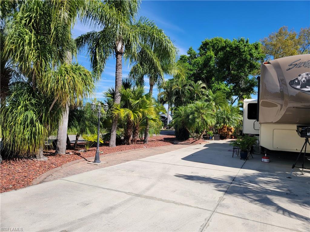 CYPRESS WOODS RV RESORT - Land