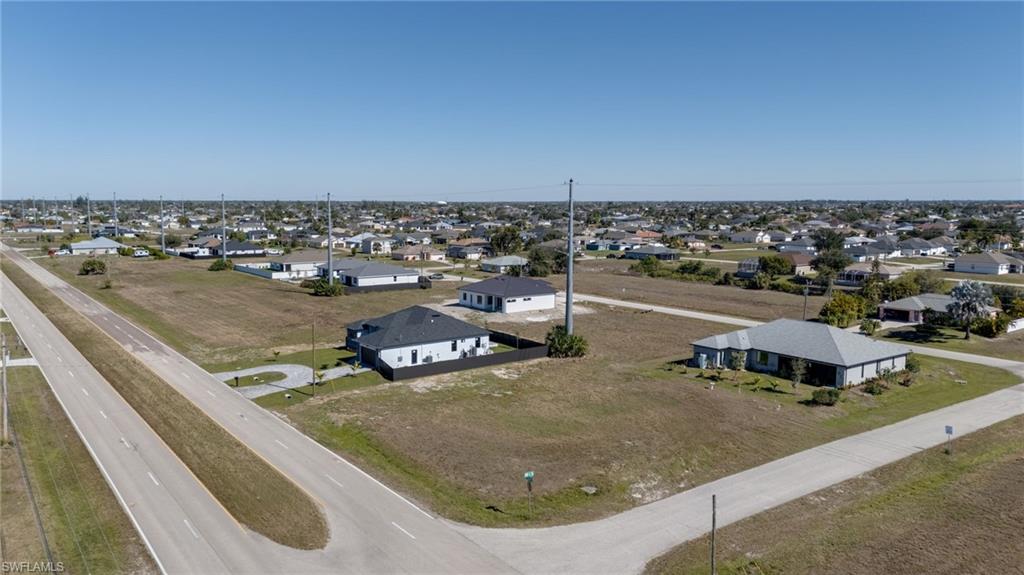 CAPE CORAL - Residential