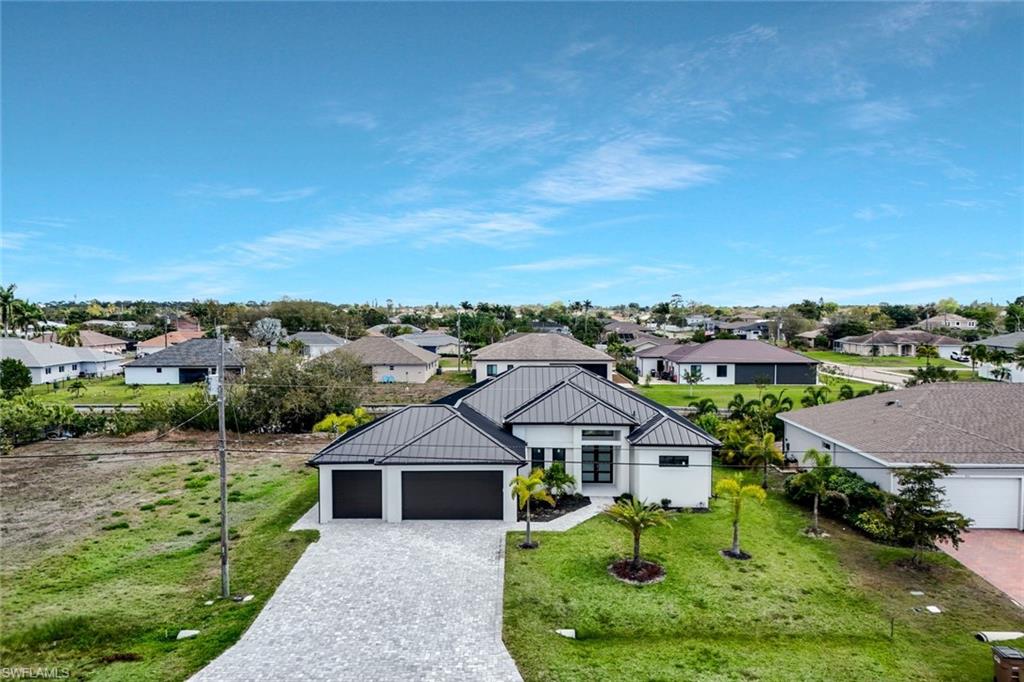 CAPE CORAL - Residential