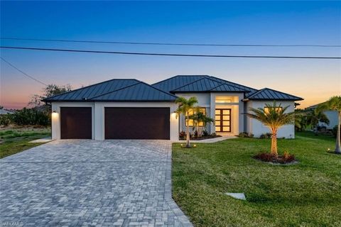 909 SW 11th CT CAPE CORAL FL 33991