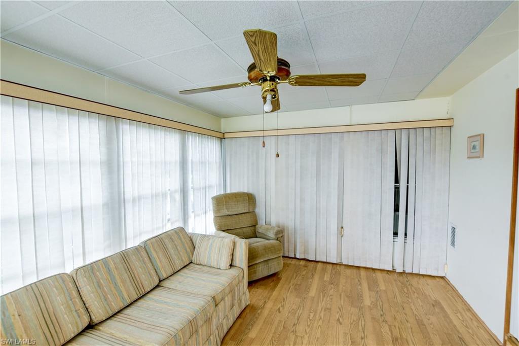 SIX LAKES COUNTRY CLUB - Residential