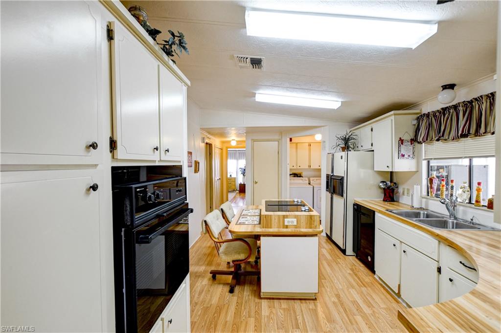 SIX LAKES COUNTRY CLUB - Residential