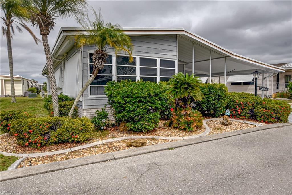 SIX LAKES COUNTRY CLUB - Residential