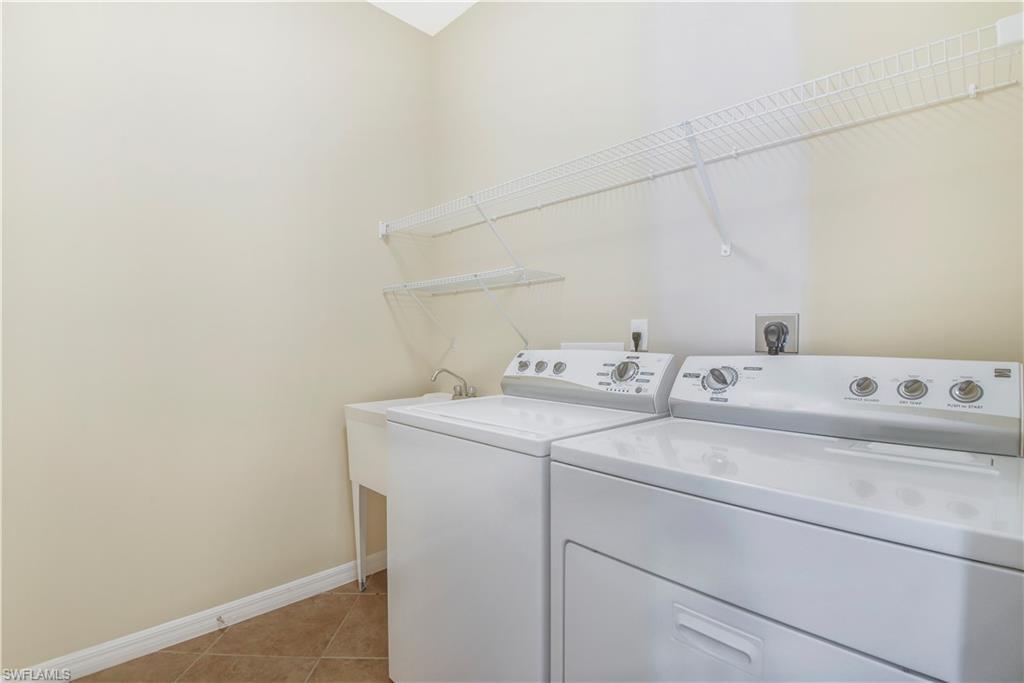 PROMENADE EAST - Residential