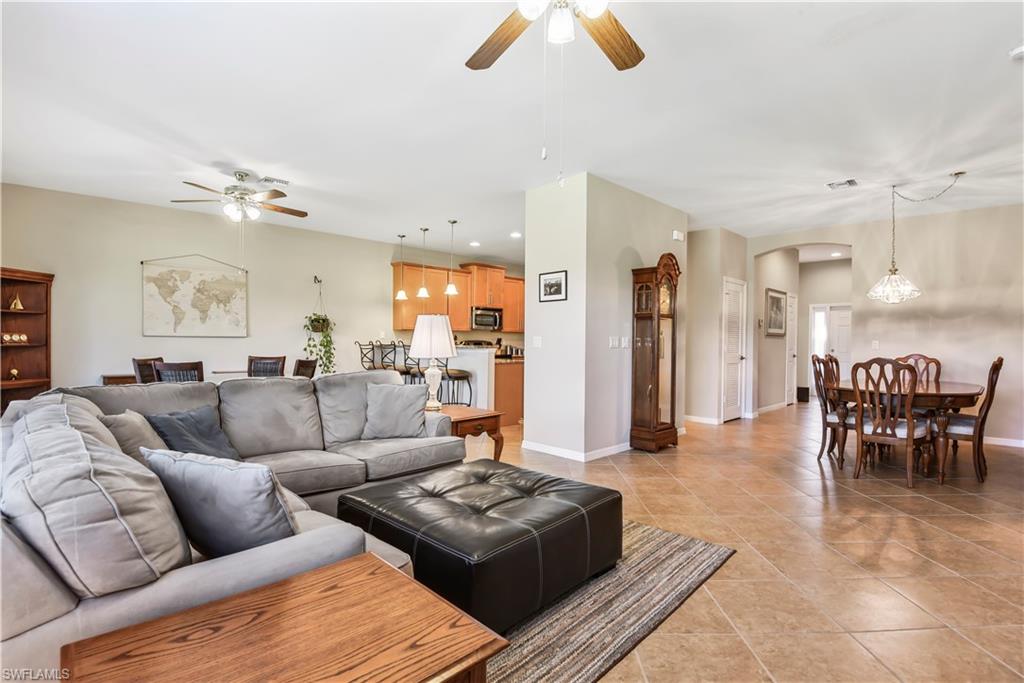 PROMENADE EAST - Residential