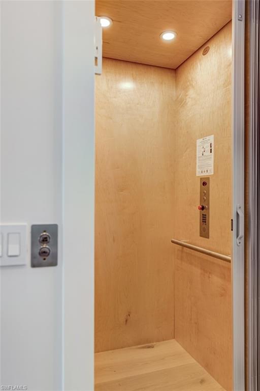 FAIRVIEW ISLES - Residential