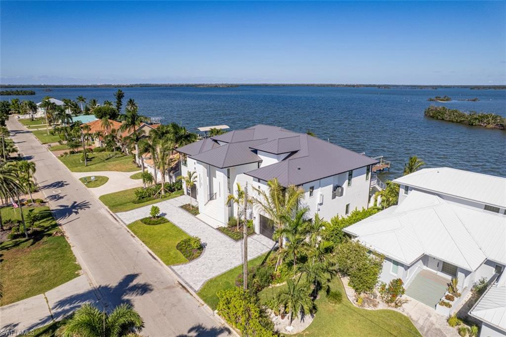 FAIRVIEW ISLES - Residential