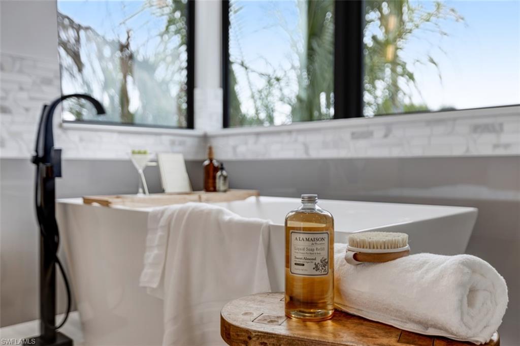 FAIRVIEW ISLES - Residential