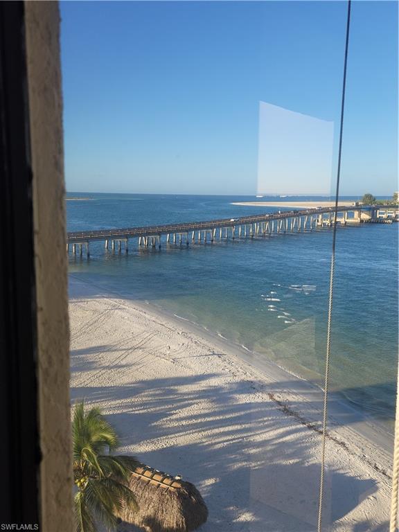 LOVERS KEY BEACH CLUB - Residential