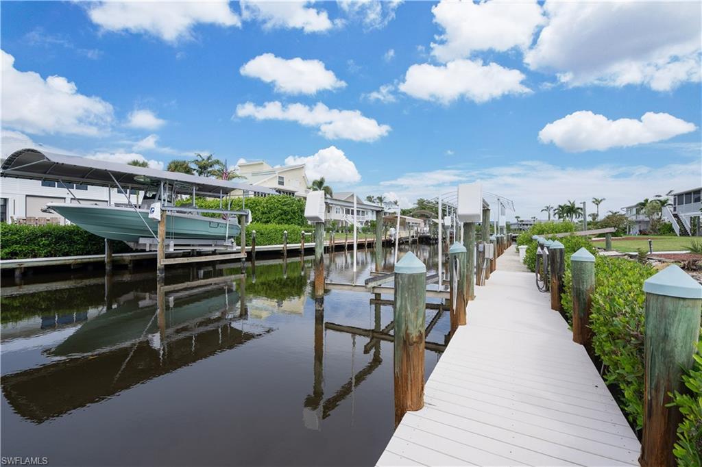 CAPTAINS COVE - Residential