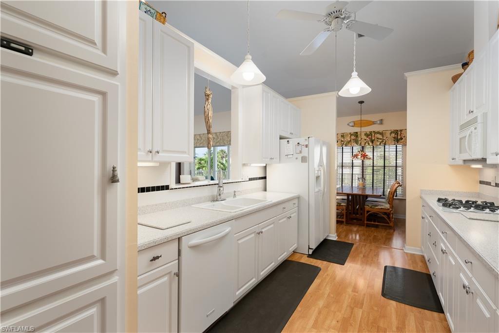 CAPTAINS COVE - Residential