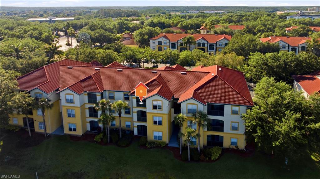 ROYAL GREENS - Residential