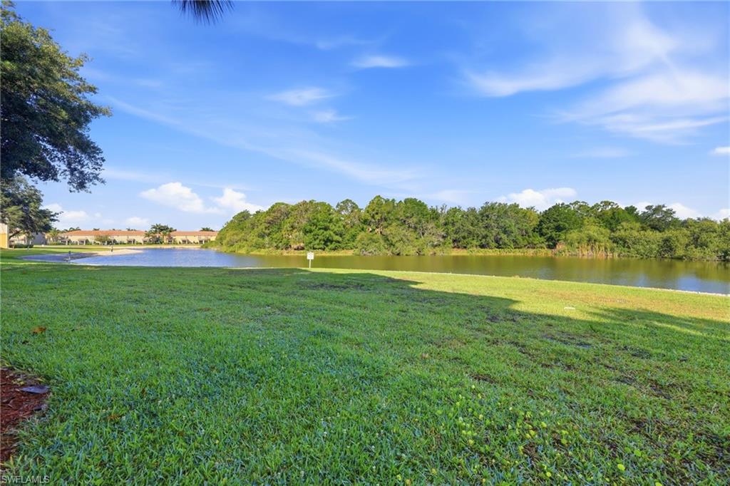 ROYAL GREENS - Residential