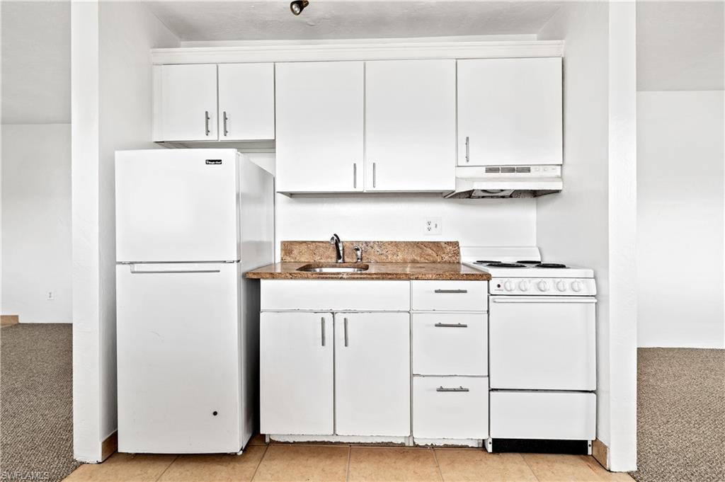 GLADIOLUS GARDENS CONDO ASSN - Residential