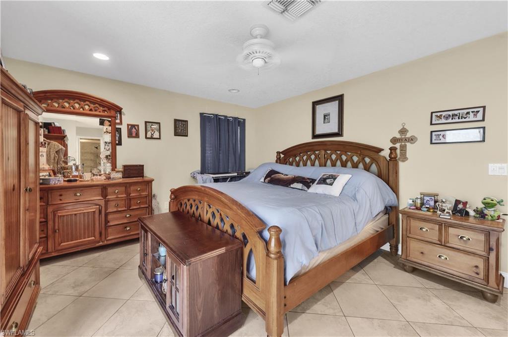 RIVER OAKS - Residential