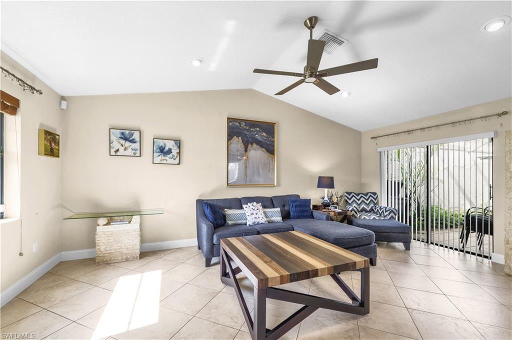 RIVER OAKS - Residential