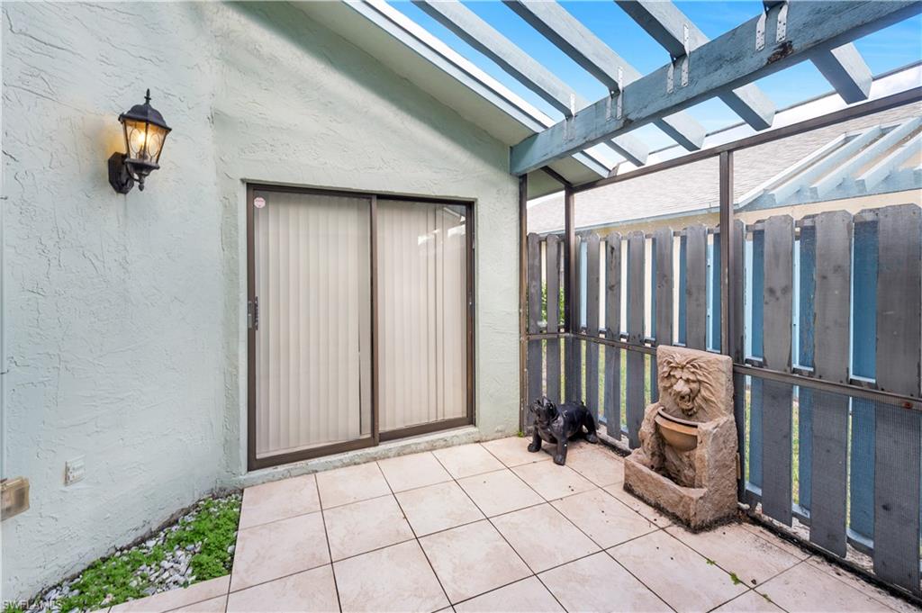 RIVER OAKS - Residential