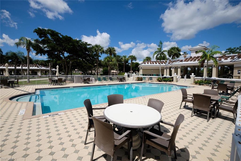 SUTTON WALK - Residential