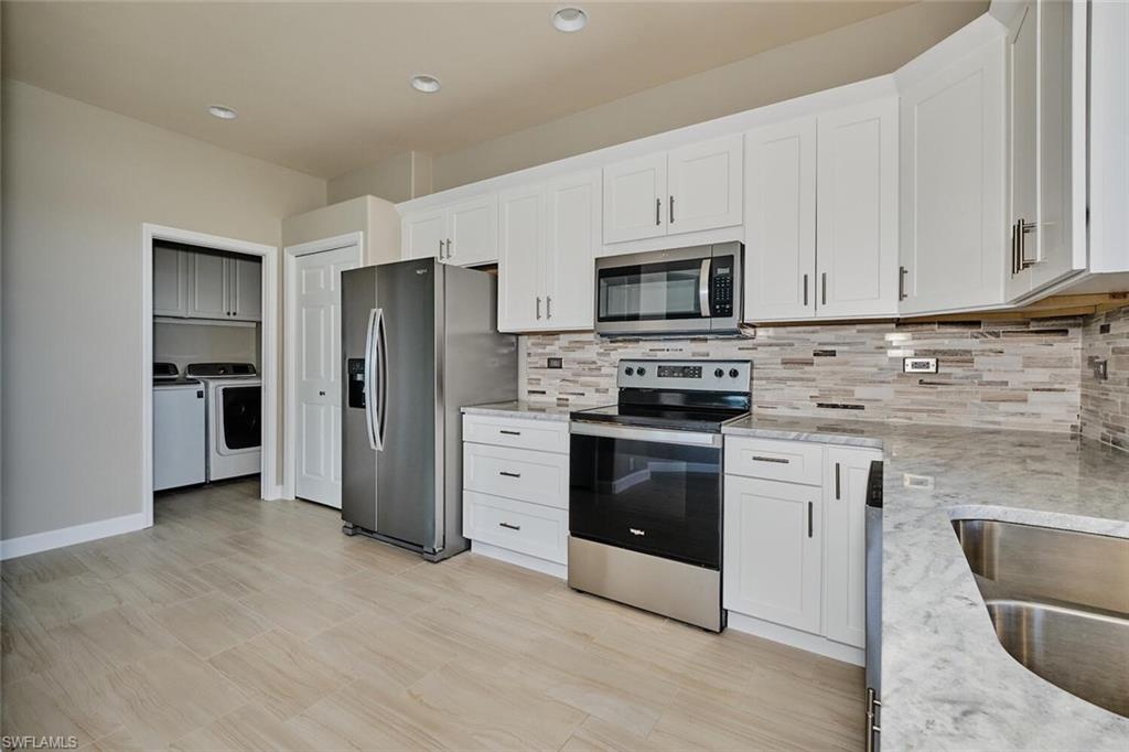 SUTTON WALK - Residential