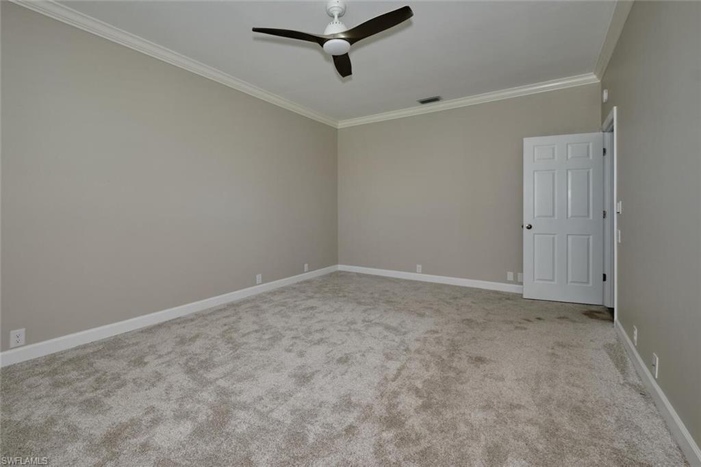 SUTTON WALK - Residential