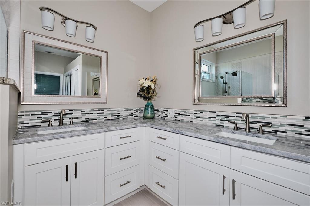 SUTTON WALK - Residential