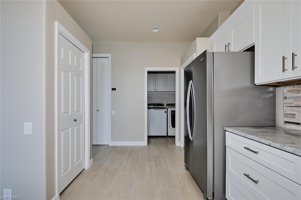 SUTTON WALK - Residential