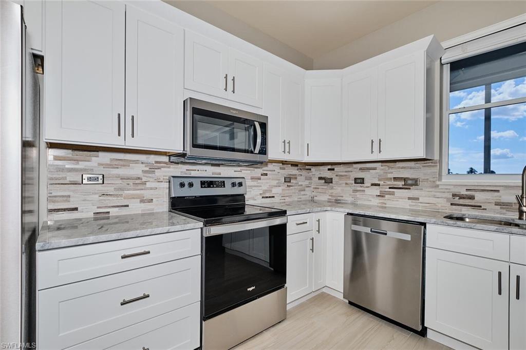 SUTTON WALK - Residential