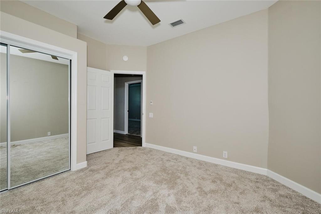 SUTTON WALK - Residential