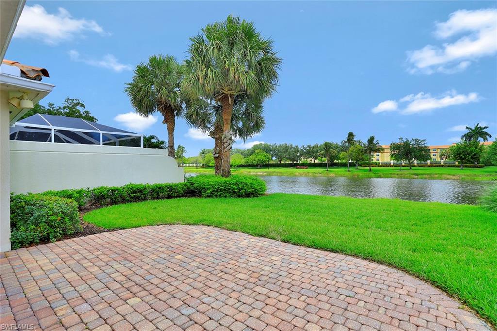 VILLAGE WALK - Residential