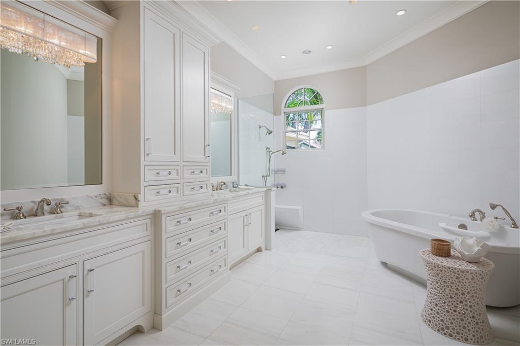 VIZCAYA AT BAY COLONY - Residential