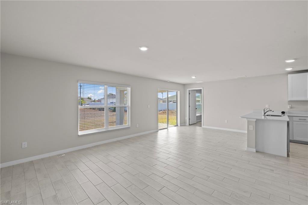 CAPE CORAL - Residential Lease